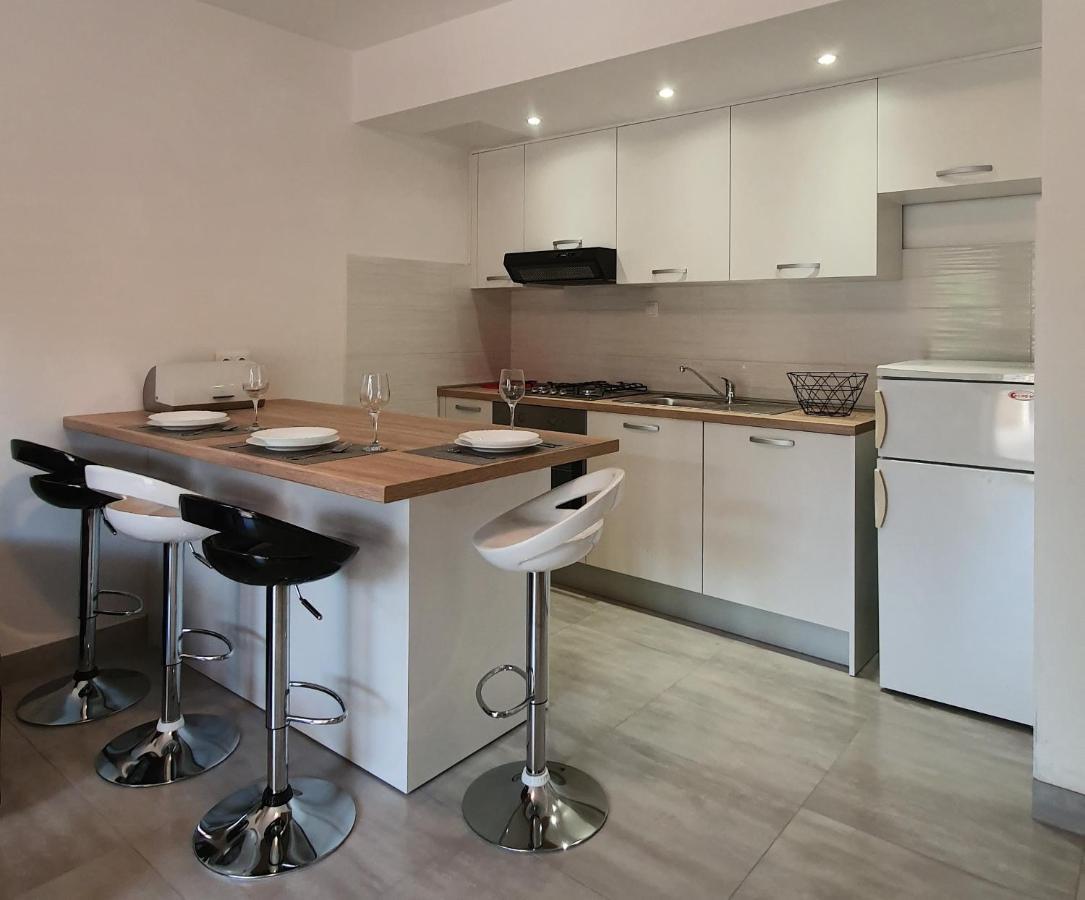 Apartments Grskovic G. Setaliste ชิโล ภายนอก รูปภาพ