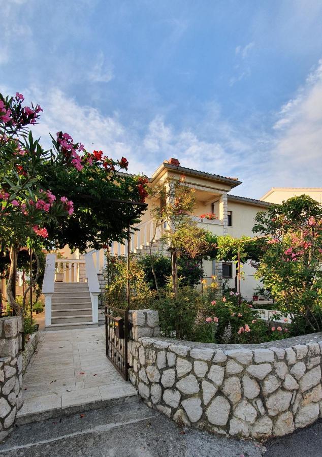 Apartments Grskovic G. Setaliste ชิโล ภายนอก รูปภาพ